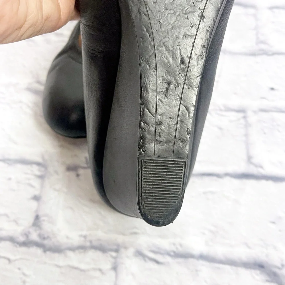 Vionic classic wedge
